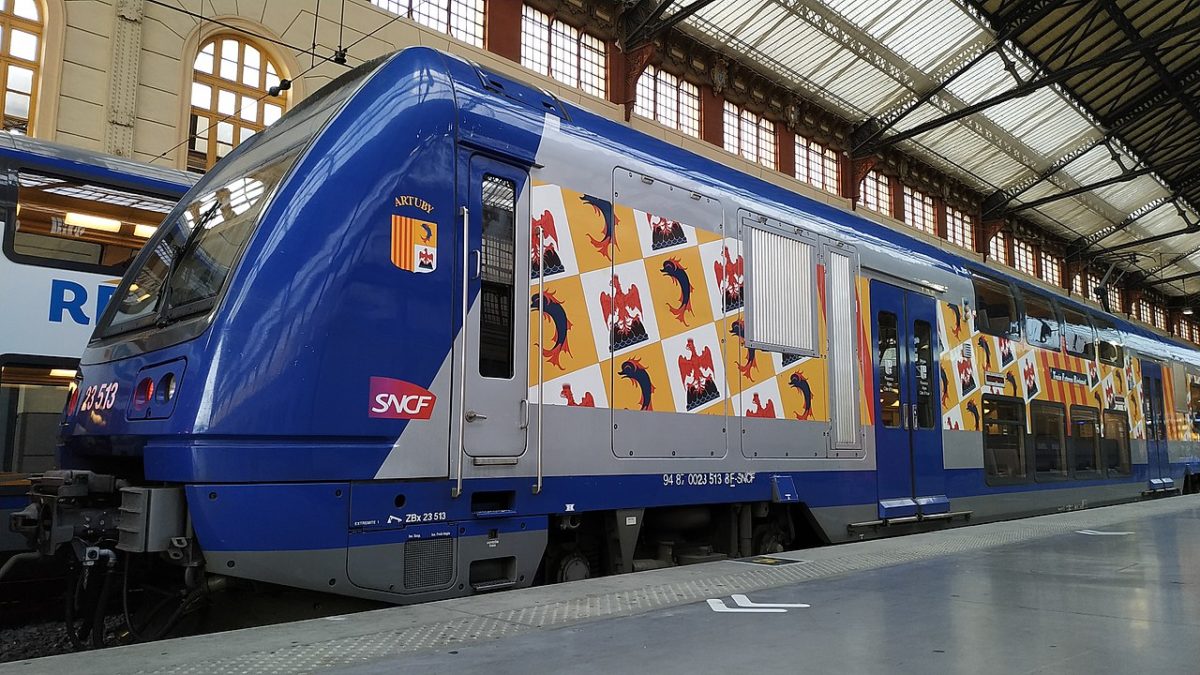 TER en gare de Marseille Saint Charles