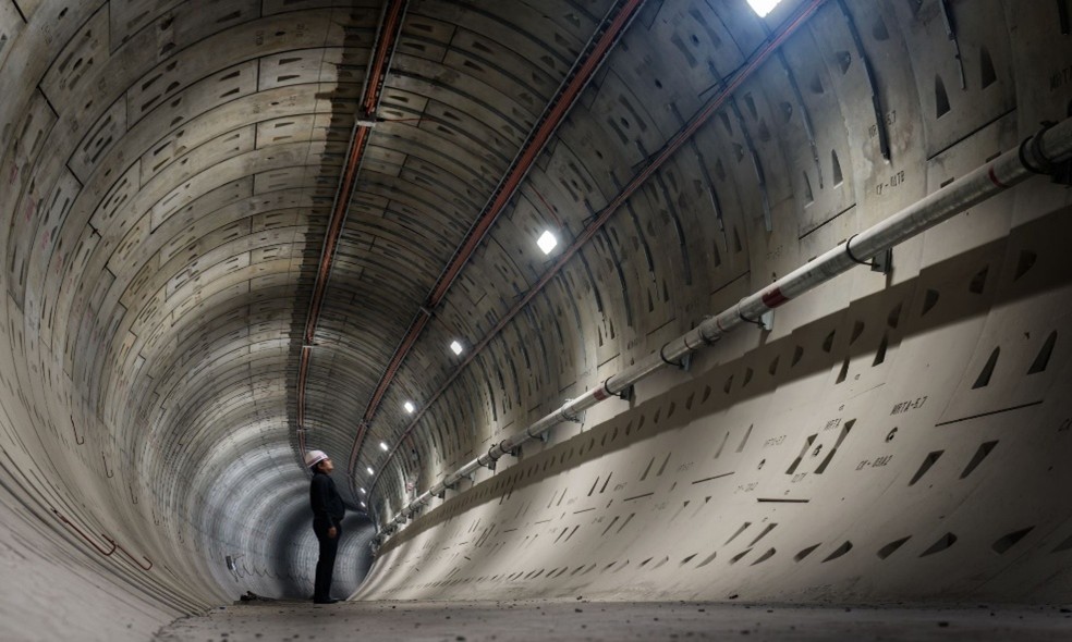 tunnel